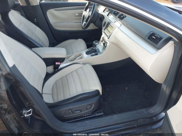 Volkswagen CC Sport Image 3