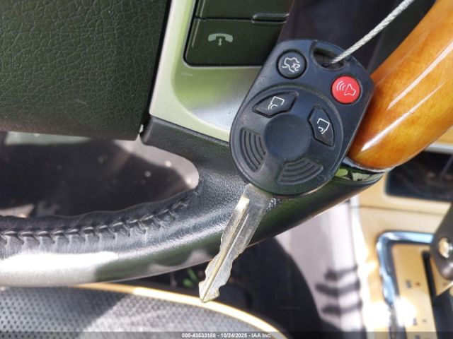 Lincoln MKX Image 11