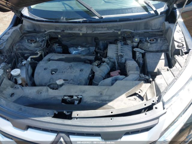 Mitsubishi Outlander Image 3