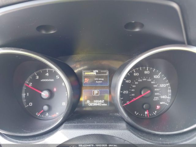 Subaru Outback 2.5i Image 8