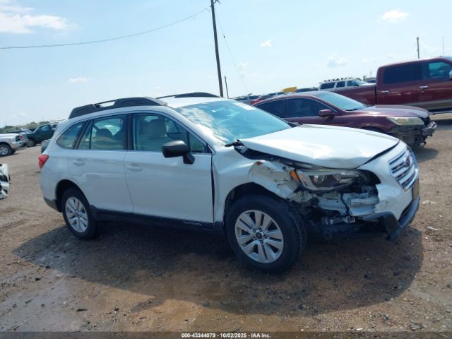 Subaru Outback 2.5i Image 16