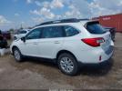 Subaru Outback 2.5i Image 12