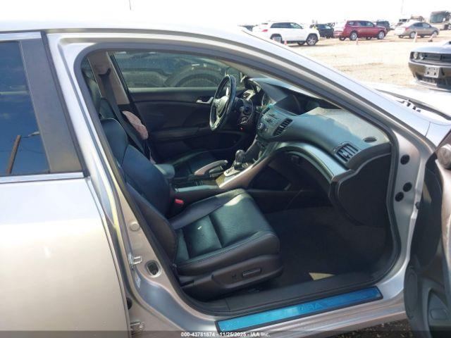 Acura TSX 2.4 Image 2