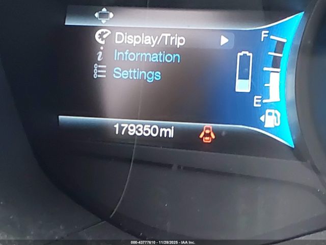 Ford Fusion Se Image 8