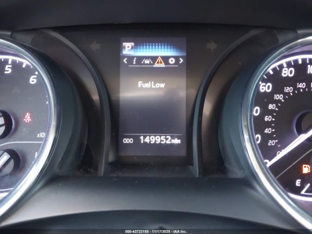 Toyota Camry Se Image 8