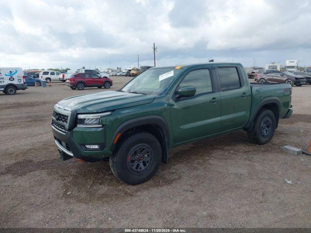 Nissan Frontier Pro-4x 4x4 Image 3