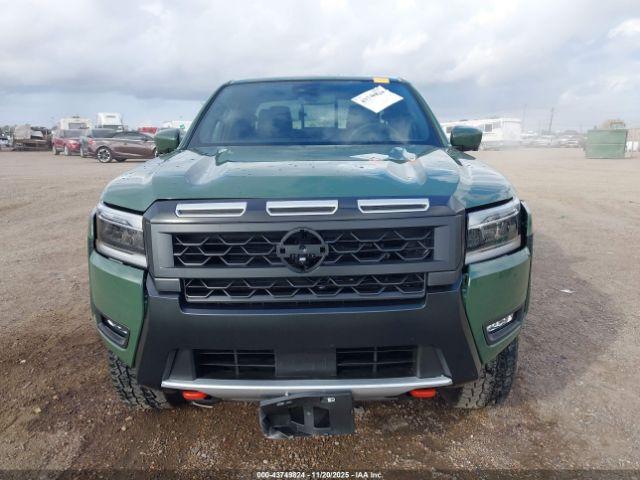 Nissan Frontier Pro-4x 4x4 Image 11