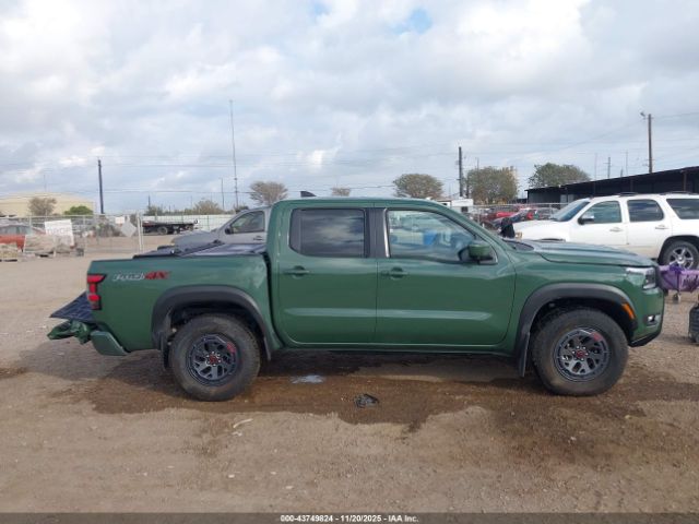 Nissan Frontier Pro-4x 4x4 Image 5