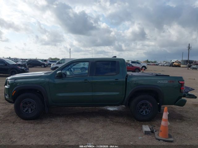 Nissan Frontier Pro-4x 4x4 Image 16