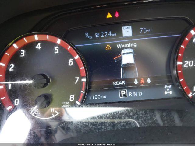 Nissan Frontier Pro-4x 4x4 Image 6