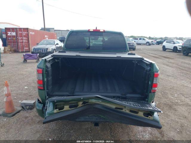 Nissan Frontier Pro-4x 4x4 Image 12