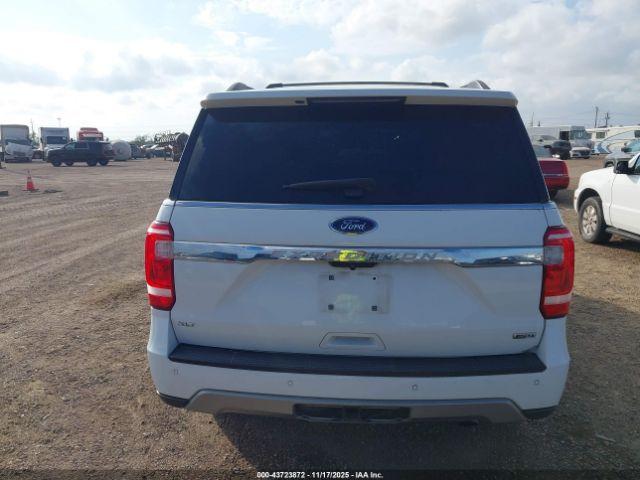 Ford Expedition Xlt Image 11