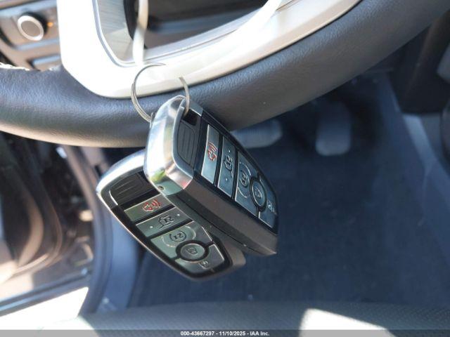 Ford Expedition Xlt Image 12