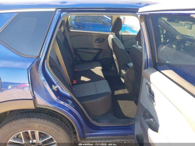 Nissan Rogue S Fwd Image 13