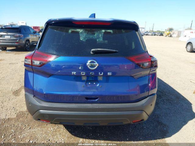 Nissan Rogue S Fwd Image 4