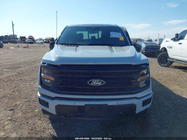 Ford F-150 Xlt Image 4