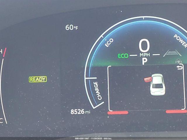 Toyota Camry Le Image 5