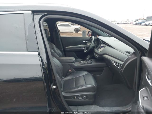 Cadillac XT4 Premium Luxury Image 4