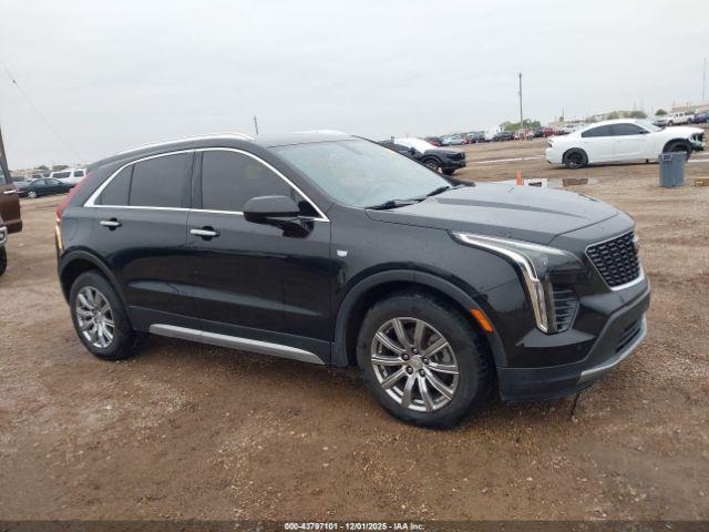 Cadillac XT4 Premium Luxury Image 2
