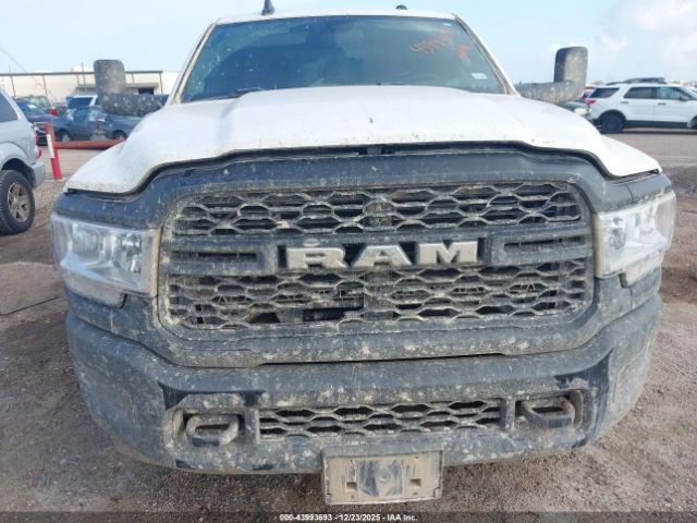 Ram 2500 Tradesman  4x4 8' Box Image 3