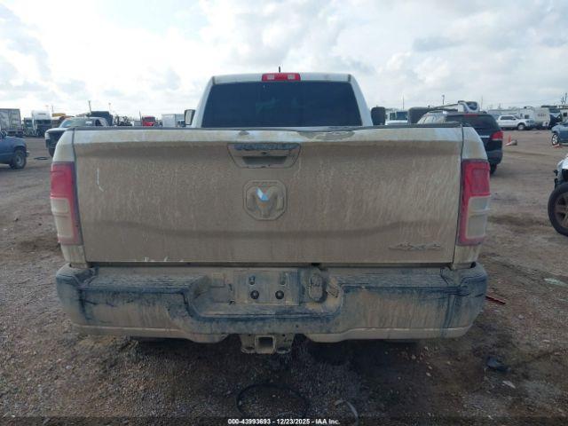 Ram 2500 Tradesman  4x4 8' Box Image 16