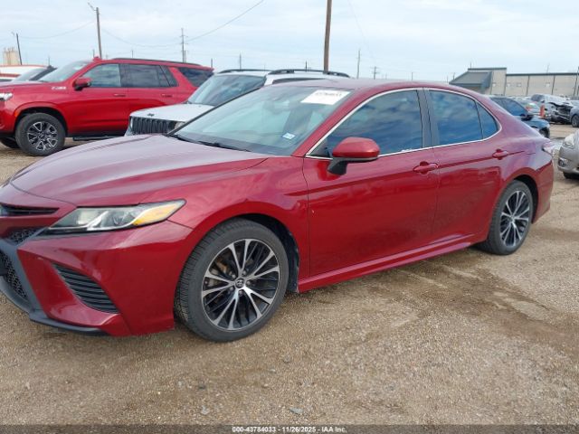 Toyota Camry Se Image 9