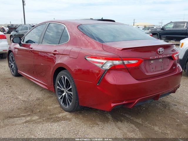 Toyota Camry Se Image 5