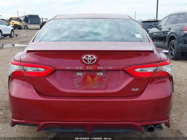 Toyota Camry Se Image 3