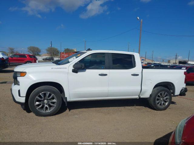 Chevrolet Silverado 1500 2wd  Short Bed Wt Image 3