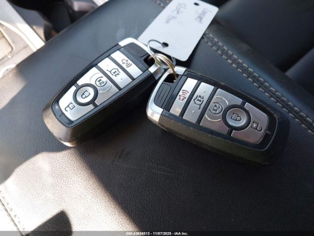 Ford Explorer Xlt Image 4