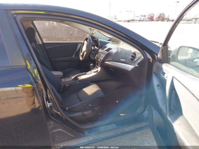 Mazda Mazda3 S Sport Image 5