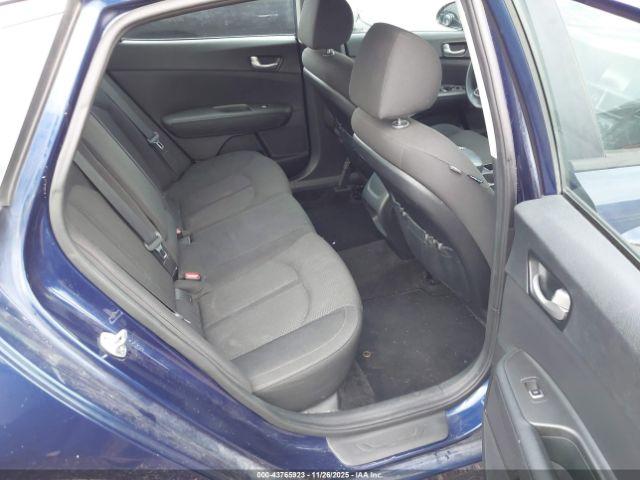 Kia Optima Lx Image 15