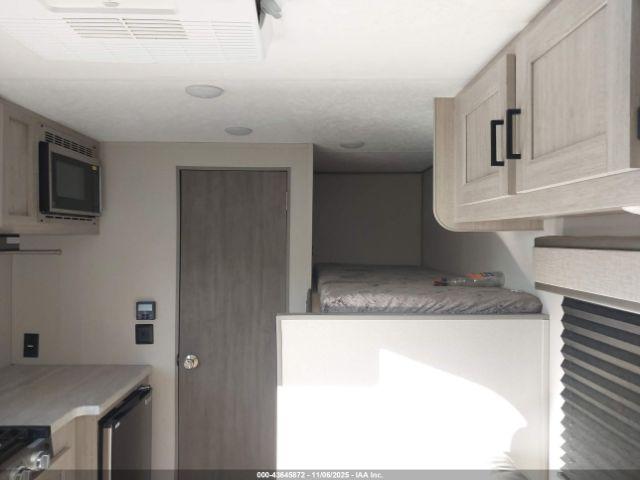 Forest River Aurora 16bhx Image 10