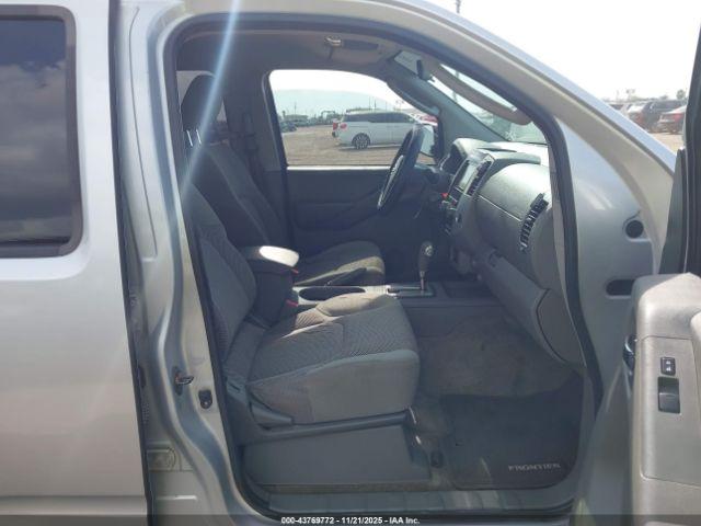 Nissan Frontier Se Image 11