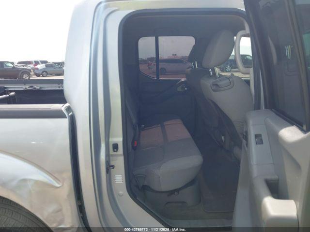 Nissan Frontier Se Image 5
