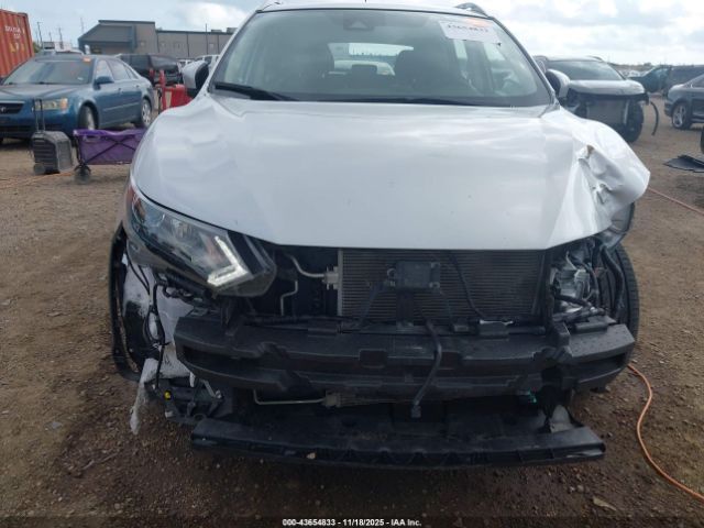 Nissan Rogue Sv Fwd Xtronic Cvt Image 4