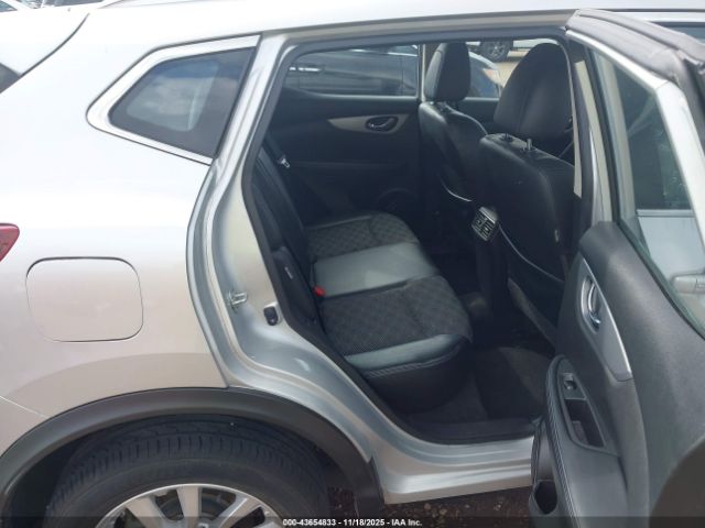 Nissan Rogue Sv Fwd Xtronic Cvt Image 8