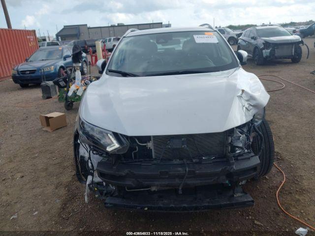 Nissan Rogue Sv Fwd Xtronic Cvt Image 13