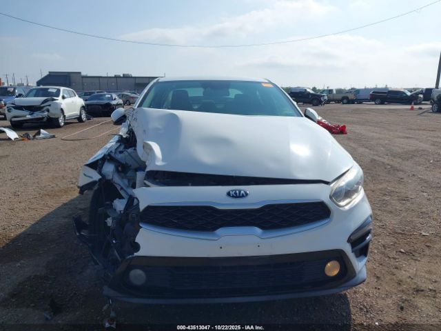 Kia Forte Lxs Image 9