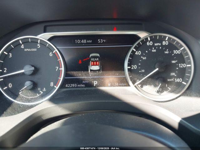 Nissan Rogue Sv Intelligent Awd Image 9