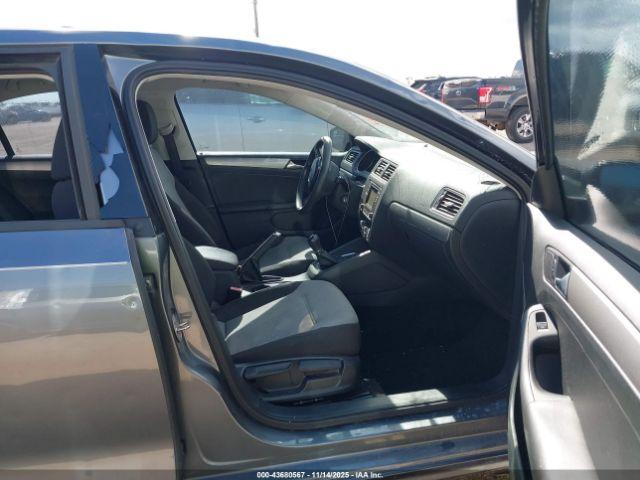 Volkswagen Jetta 1.4t S Image 4