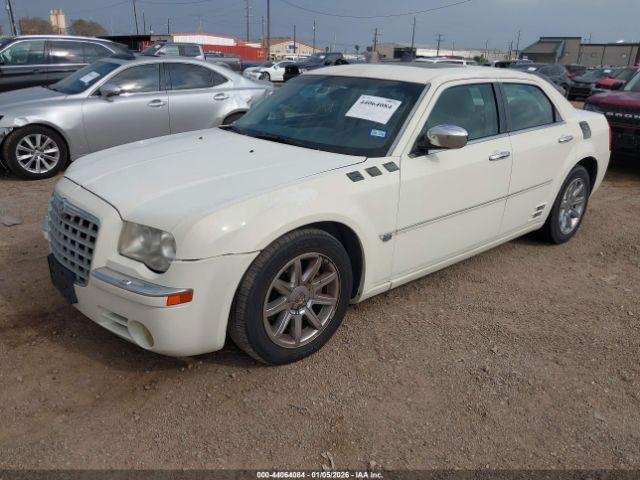 Chrysler 300c Image 17