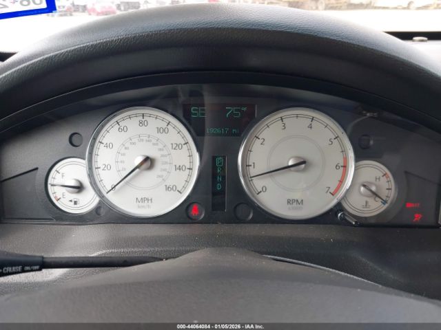 Chrysler 300c Image 11