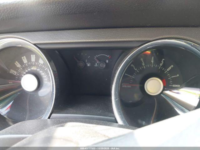 Ford Mustang V6 Image 10