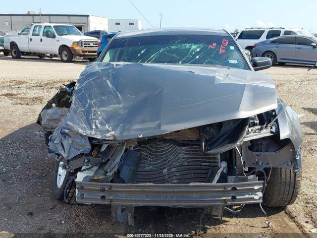 Ford Mustang V6 Image 17