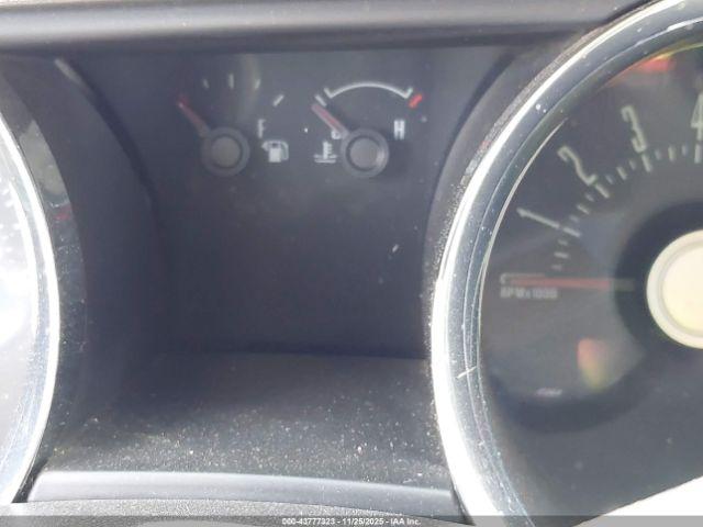 Ford Mustang V6 Image 16