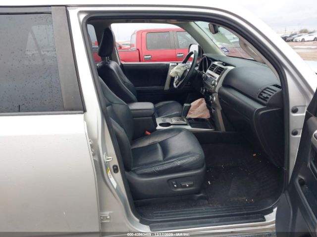 Toyota 4Runner Limited V6 Image 4