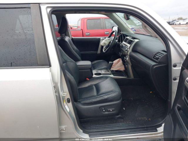 Toyota 4Runner Limited V6 Image 4