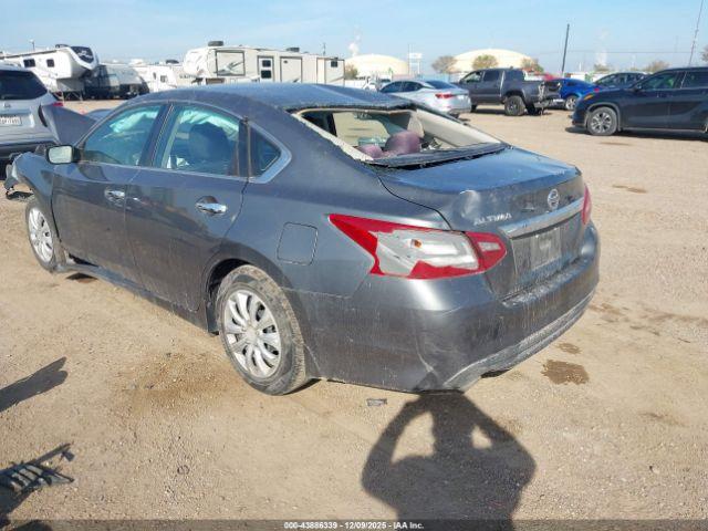 Nissan Altima 2.5 S Image 4