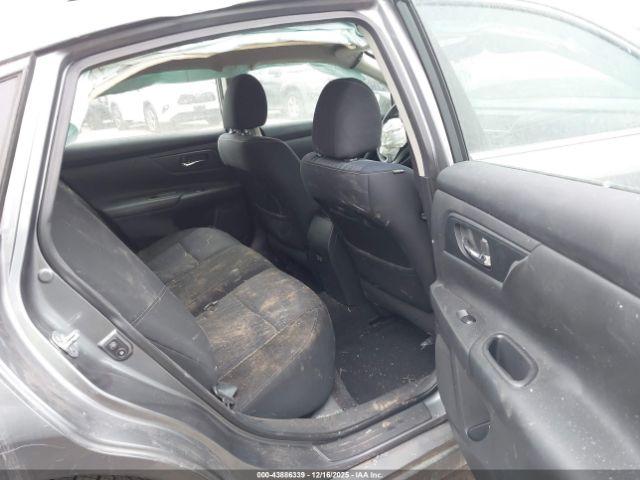 Nissan Altima 2.5 S Image 8